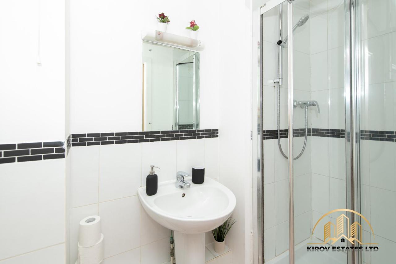 Aphrodite Apartment - The Lust Of Town เซาธ์แธมป์ตัน ภายนอก รูปภาพ